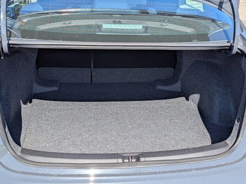 Used 2026 Toyota Corolla LE image 9