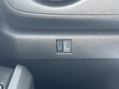 Used 2023 Chevrolet Colorado W/T image 23