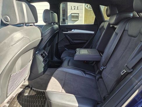 Used 2018 Audi SQ5 Premium Plus w/ Navigation Package image 13