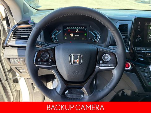 Used 2023 Honda Odyssey Elite image 12