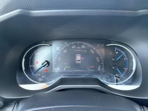 Used 2024 Toyota RAV4 LE AWD/4WD image 25