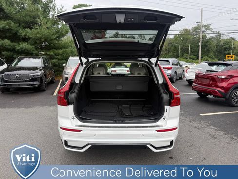 Used 2024 Volvo XC60 B5 Plus w/ Protection Package Premier AWD/4WD image 22