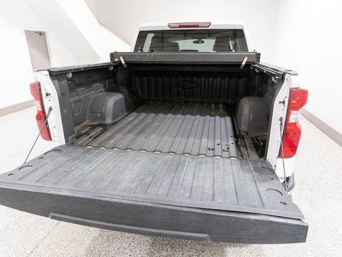 Used 2021 Chevrolet Silverado 1500 W/T w/ WT Fleet Convenience Package AWD/4WD image 12