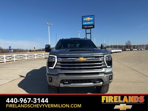 Used 2024 Chevrolet Silverado 3500 High Country w/ Technology Package image 9