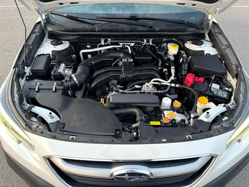Used 2022 Subaru Outback Premium image 31