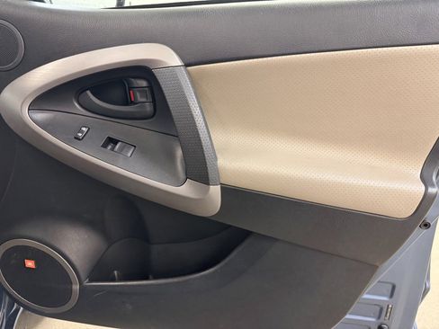 Used 2008 Toyota RAV4 Limited image 24