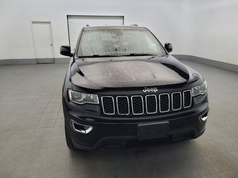 Used 2019 Jeep Grand Cherokee Laredo AWD/4WD image 14