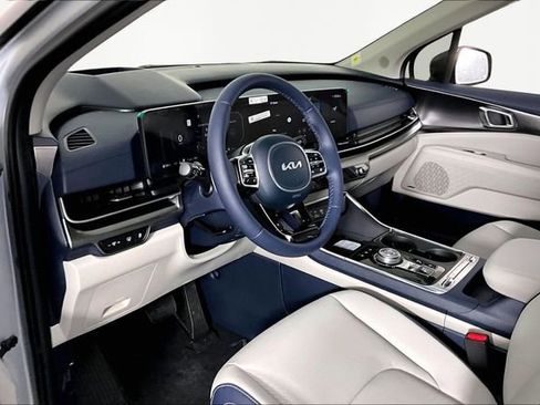 New 2026 Kia Carnival SX Prestige FWD image 8