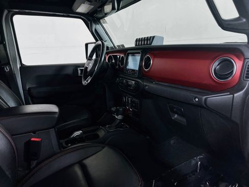 Used 2020 Jeep Gladiator Rubicon AWD/4WD image 27