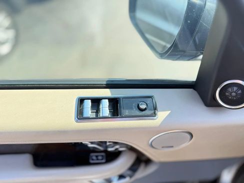 Used 2018 Land Rover Range Rover Supercharged image 23