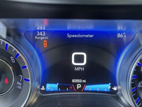 Used 2018 Chrysler 300 Limited w/ Safetytec Plus Group RWD image 11