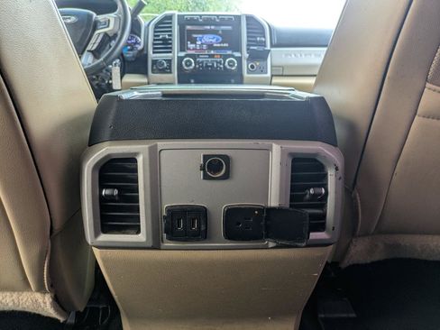 Used 2019 Ford F250 Lariat w/ Chrome Package AWD/4WD image 15
