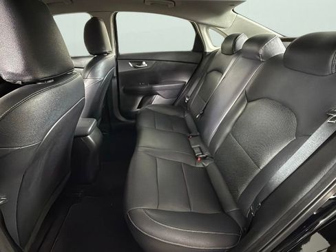 Used 2019 Kia Forte LXS image 25