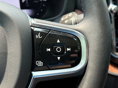 Certified 2023 Volvo XC60 T8 Plus w/ Climate Package AWD/4WD image 13