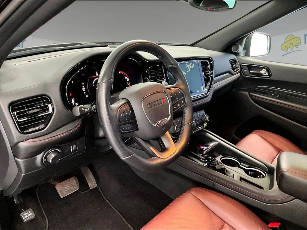 Used 2025 Dodge Durango GT AWD/4WD image 8