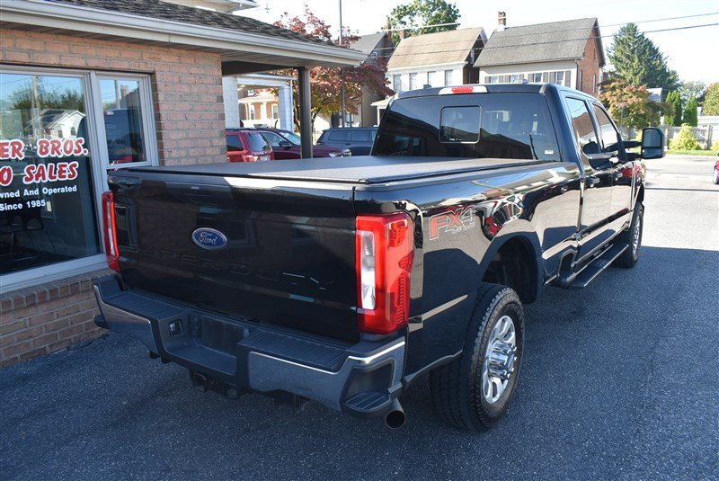 Used 2024 Ford F350 XLT AWD/4WD image 4