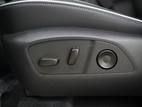 Used 2026 Buick Enclave Sport Touring w/ Power Package AWD/4WD image 34