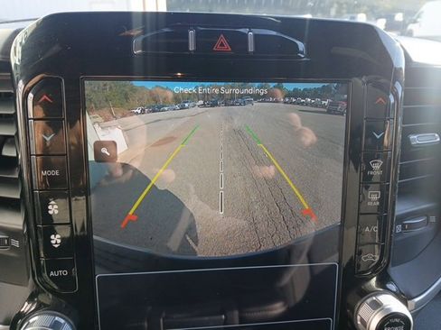 Used 2024 RAM 2500 Big Horn w/ Sport Appearance Package image 44