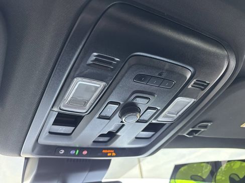 Used 2023 GMC Yukon AT4 image 45