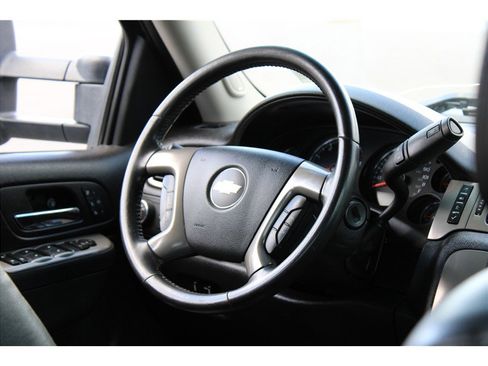 Used 2013 Chevrolet Silverado 2500 LTZ w/ LTZ Plus Package image 32