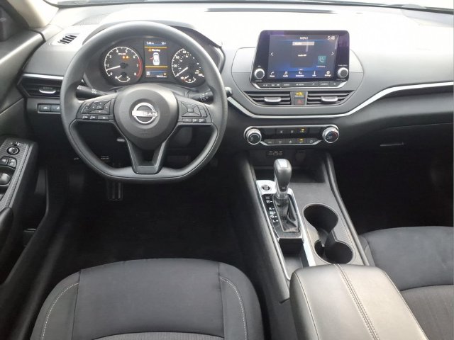 Certified 2025 Nissan Altima 2.5 S FWD image 11