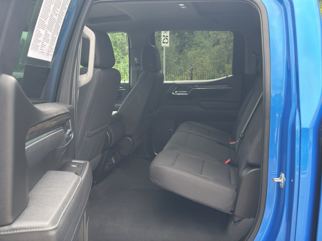 Used 2025 Chevrolet Silverado 1500 LT AWD/4WD image 33