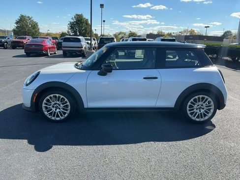 Used 2025 MINI Cooper S image 8