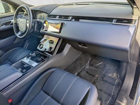 Used 2018 Land Rover Range Rover Velar R-Dynamic SE image 23