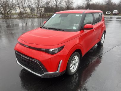 Used 2023 Kia Soul LX w/ Option Group 015