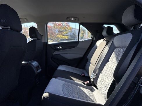 Used 2022 Chevrolet Equinox LS image 19