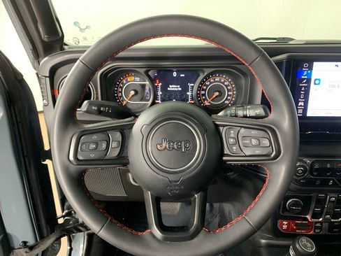 Used 2024 Jeep Wrangler Unlimited Rubicon w/ Capability Package AWD/4WD image 20