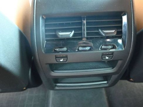 Used 2024 BMW X5 xDrive40i w/ Premium Package AWD/4WD image 16