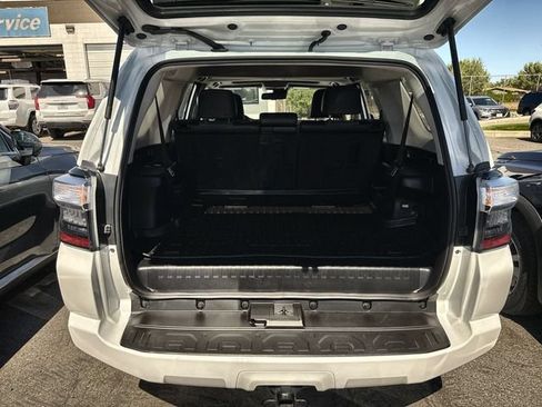 Used 2024 Toyota 4Runner SR5 Premium w/ Moonroof Package AWD/4WD image 25