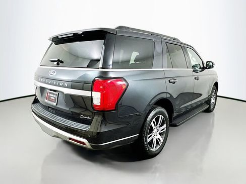 Used 2024 Ford Expedition XLT image 5