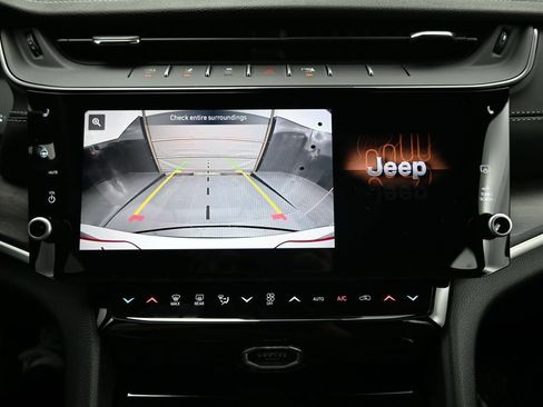 New 2026 Jeep Grand Cherokee L 4WD image 24