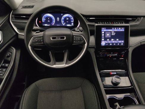 Used 2023 Jeep Grand Cherokee L Laredo image 22