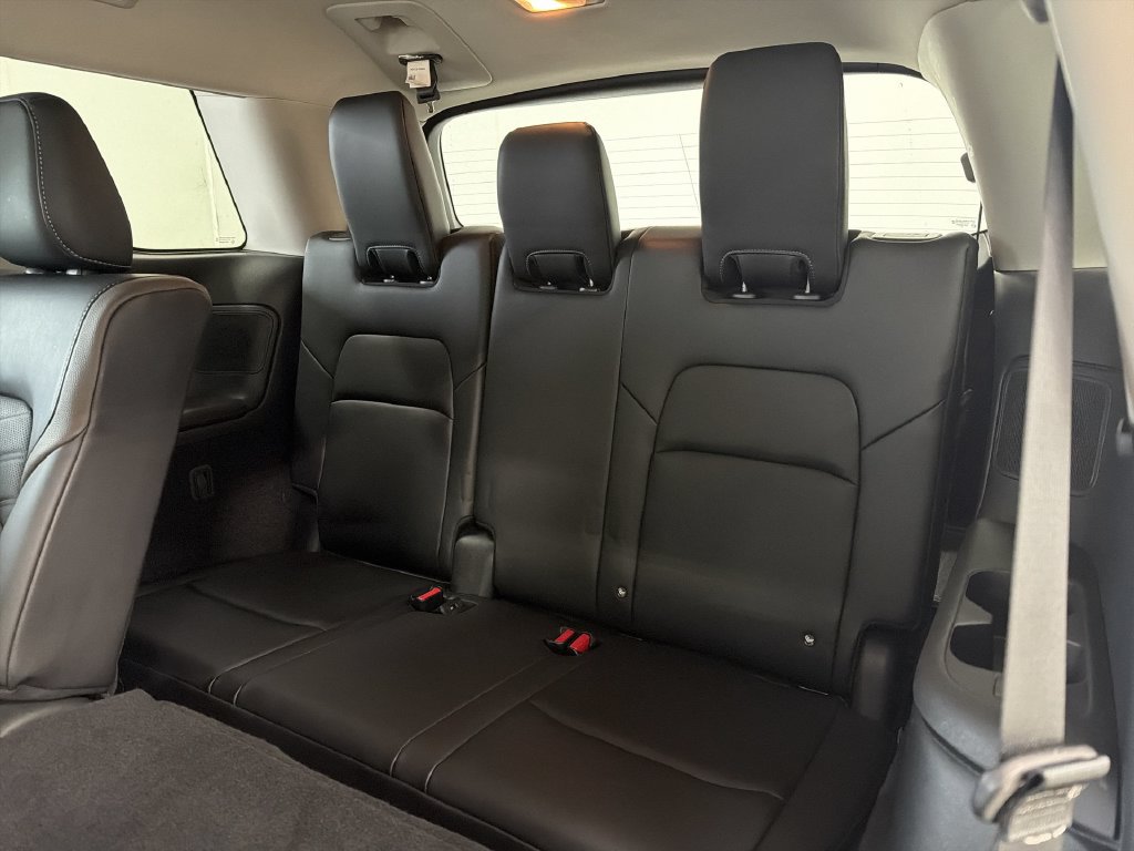 Certified 2025 Nissan Pathfinder Platinum w/ Cargo Package FWD image 19
