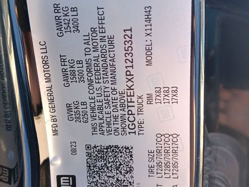 Used 2023 Chevrolet Colorado ZR2 w/ ZR2 Convenience Package III AWD/4WD image 30