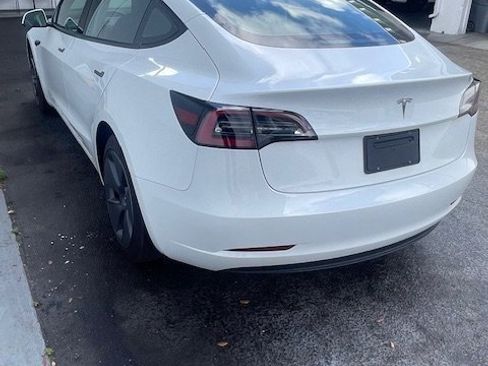 Used 2023 Tesla Model 3 Standard Range image 5