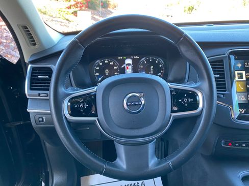 Used 2020 Volvo XC90 T6 Momentum image 65