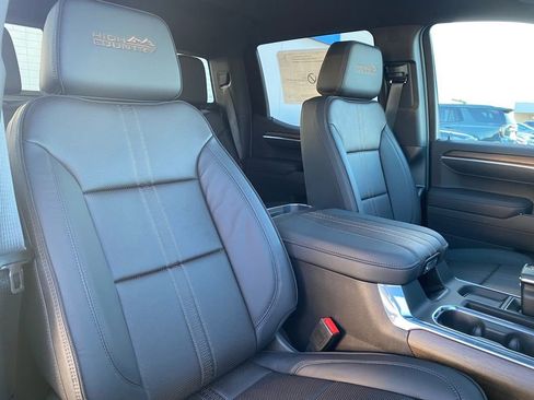 New 2026 Chevrolet Silverado 1500 High Country w/ High Country Premium Package image 20