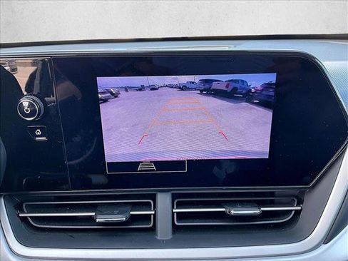 Used 2024 Chevrolet Trax LS FWD image 23