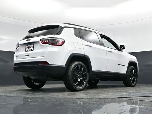 New 2026 Jeep Compass Altitude image 58