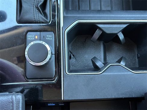 Used 2022 Toyota Tundra SR5 image 29