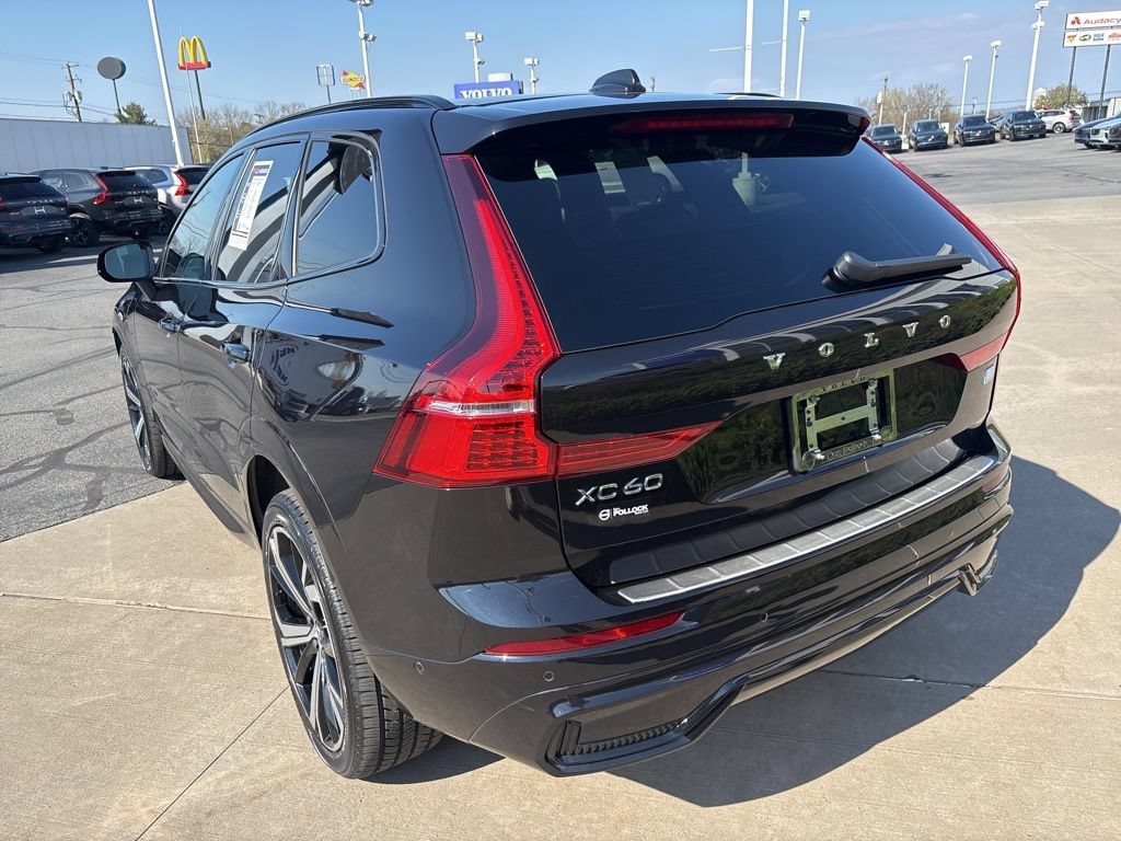 Certified 2024 Volvo XC60 T8 Ultimate w/ Protection Package Premier AWD/4WD image 8