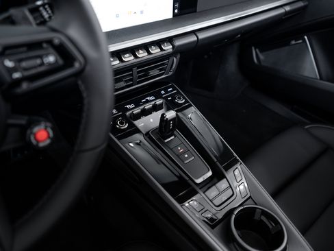 New 2026 Porsche 911 Carrera 4S image 15