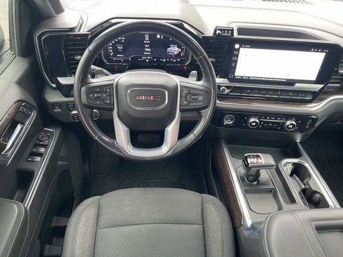 Used 2022 GMC Sierra 1500 Elevation w/ X31 Off-Road Package AWD/4WD image 17