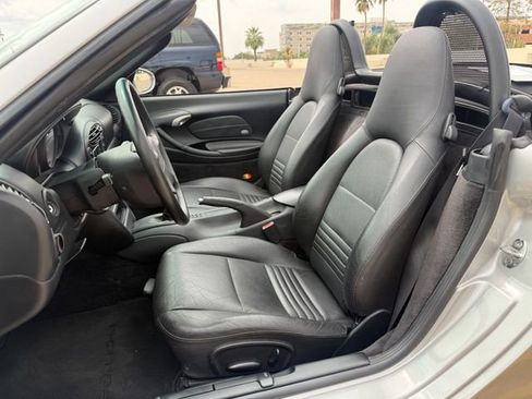 Used 2000 Porsche Boxster image 31