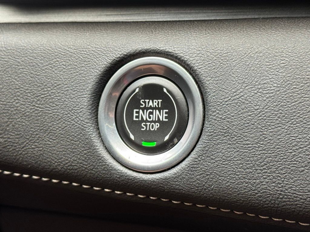 Certified 2022 Cadillac Escalade Sport w/ Touring Package AWD/4WD image 20