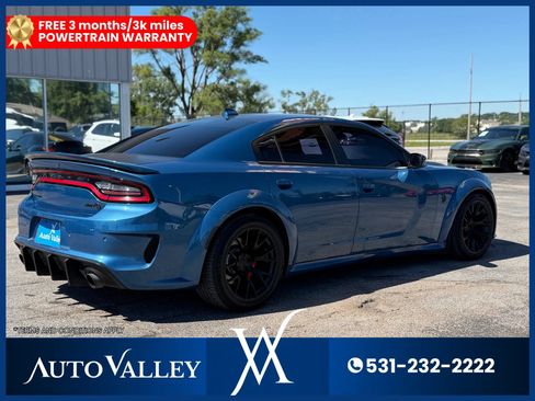 Used 2022 Dodge Charger SRT Hellcat w/ Harman/Kardon Audio Group RWD image 7